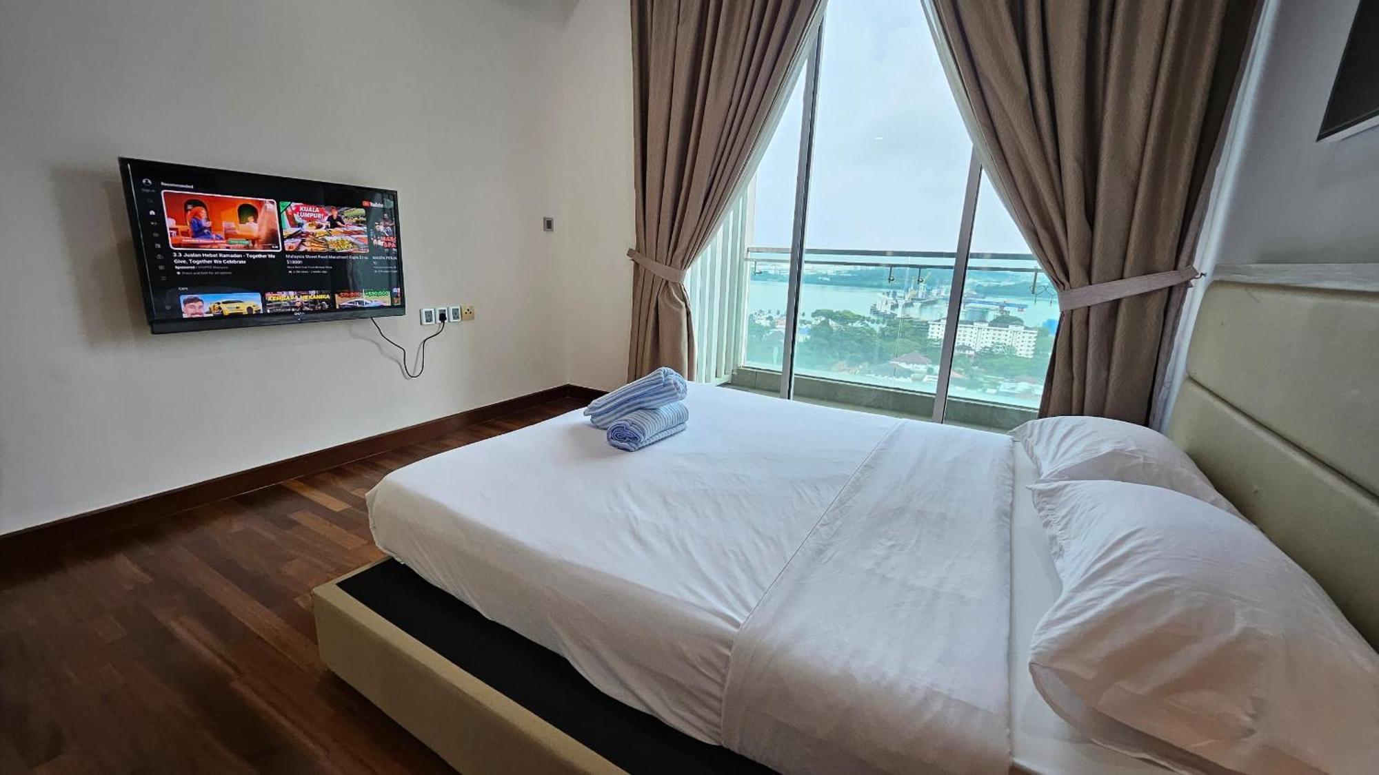 Paragon Suites Studios With Private Jacuzzi Near Ciq Rts Johor Bahru Exterior foto